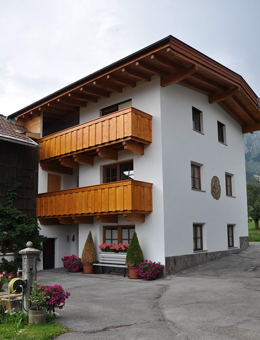 Haus-Dach-sanierung-Balkon-Zimmerei-Norz-2013-2.jpg